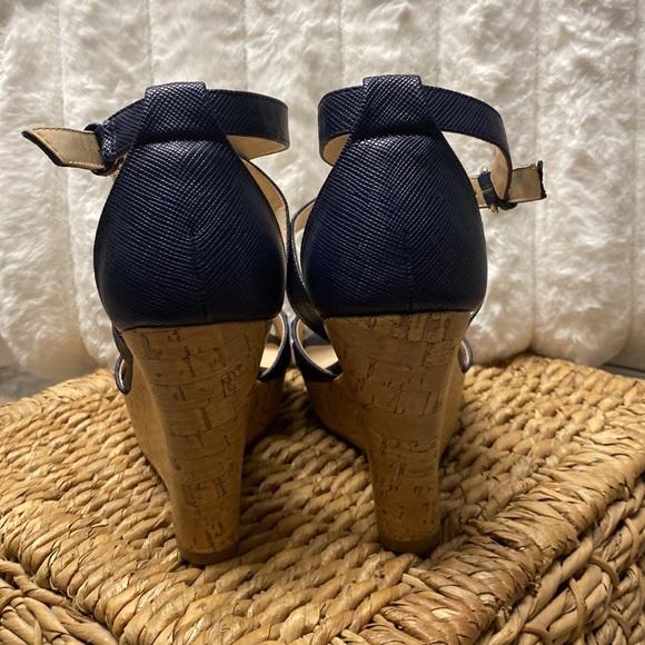 Marc Fisher Navy with gold embellishment wedges  size 8 Never worn - Picture 5 of 7